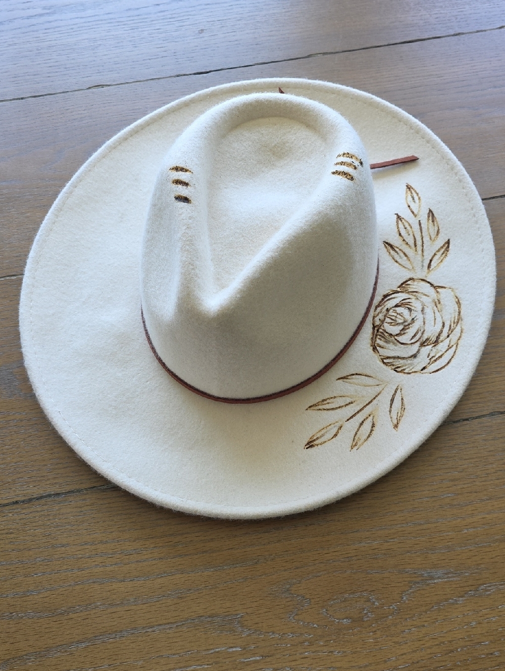 Cream Felt Wide-Brim Hat with Brown Floral Detail